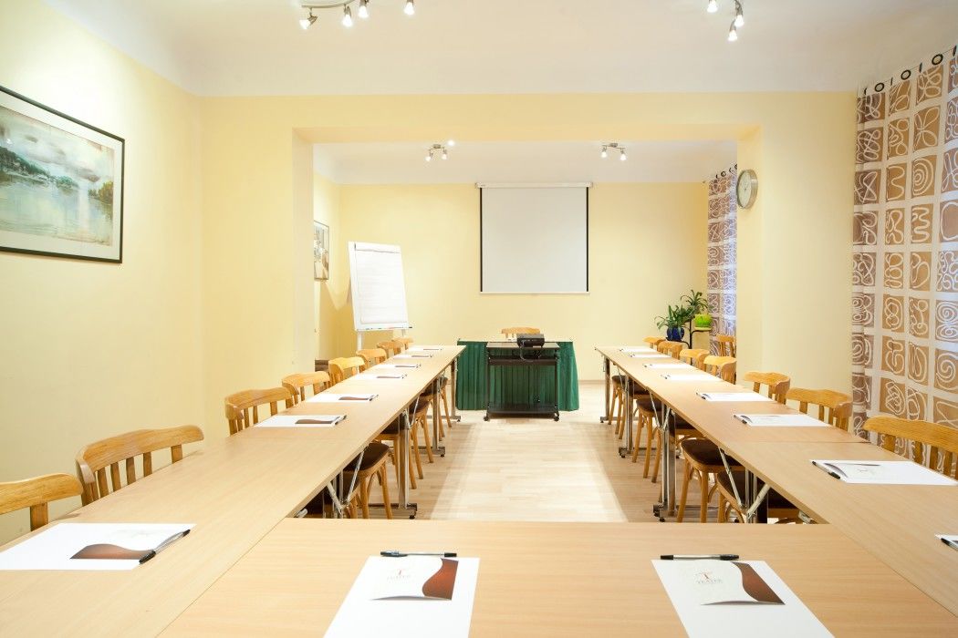 City Hotel Teater 里加 外观 照片