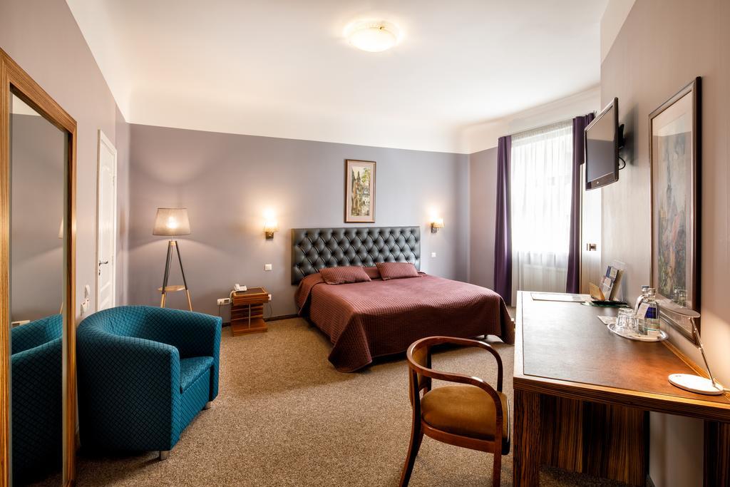 City Hotel Teater 里加 外观 照片
